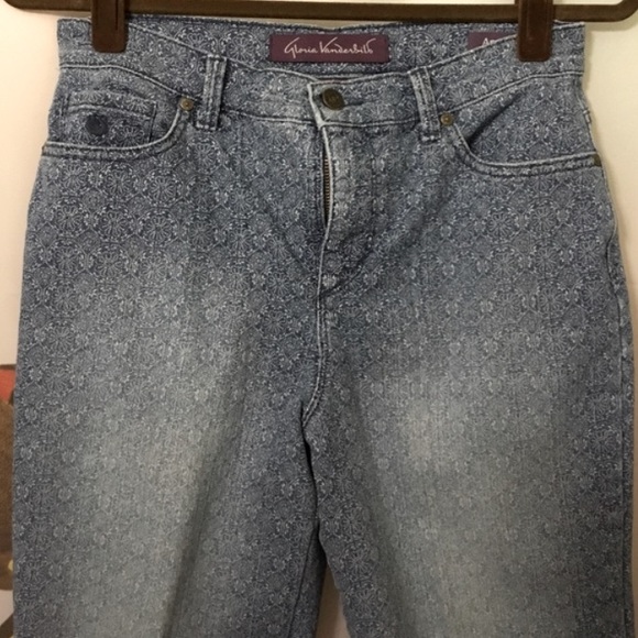 Gloria Vanderbilt Swan Series Amanda Flawless Flex Stretch Jean Capris Size 4 - Picture 2 of 8